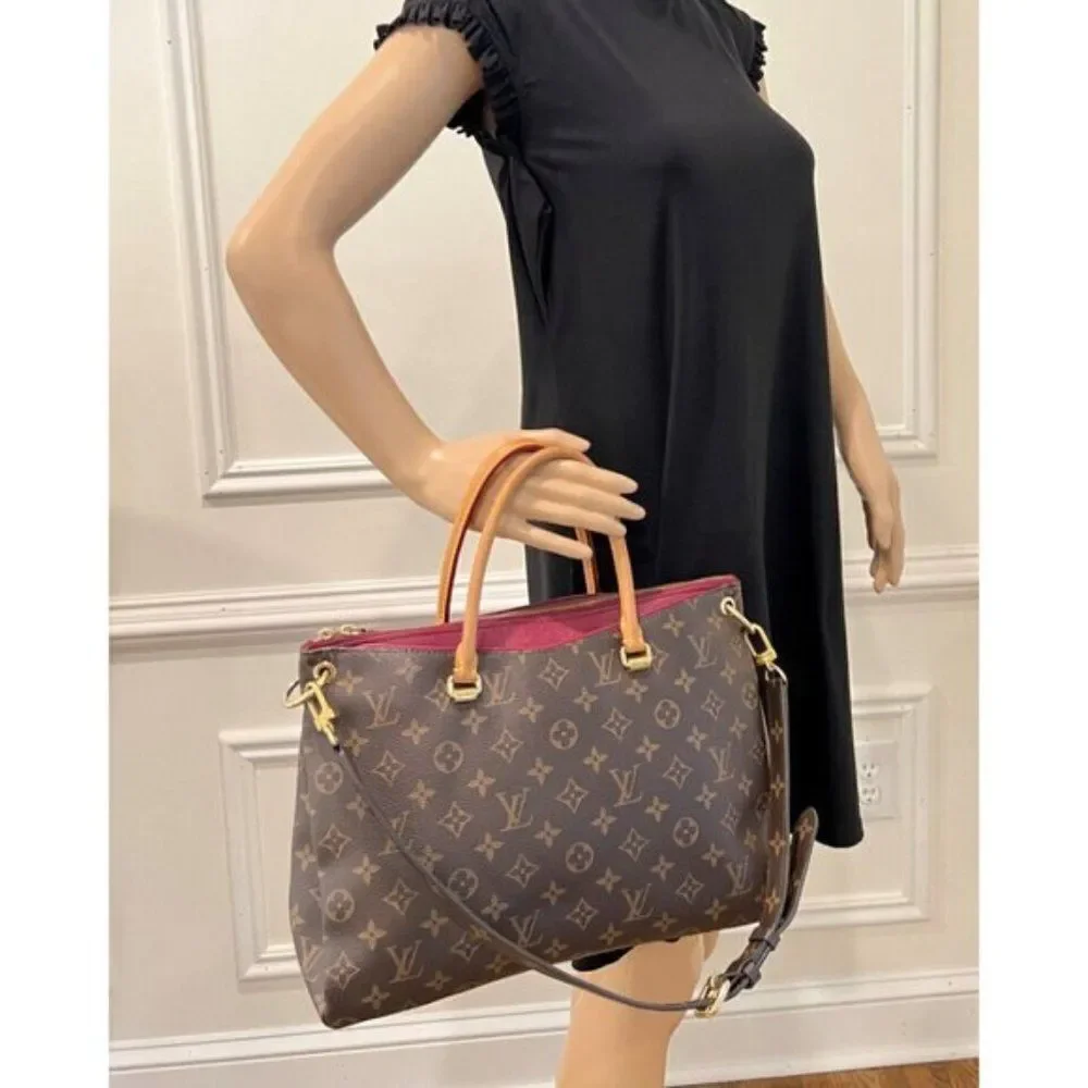 Louis Vuitton Pallas MM Satchel in Monogram Canvas and Calfskin | Mint Condition